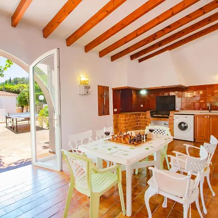 Rocky - Plusholidays Villa