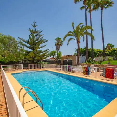 Rocky - Plusholidays Villa *